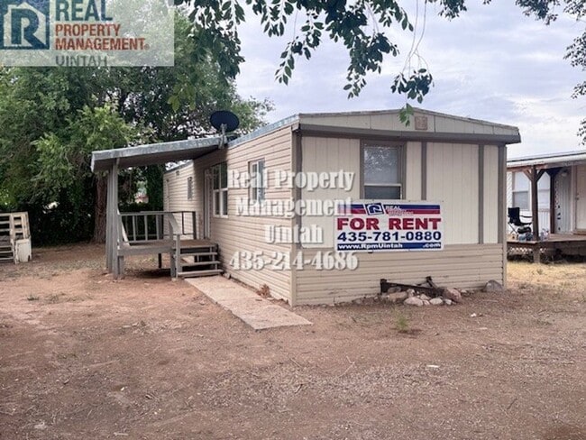 Building Photo - Cute 2 Bedroom, 1 Bathroom Trailer Home.