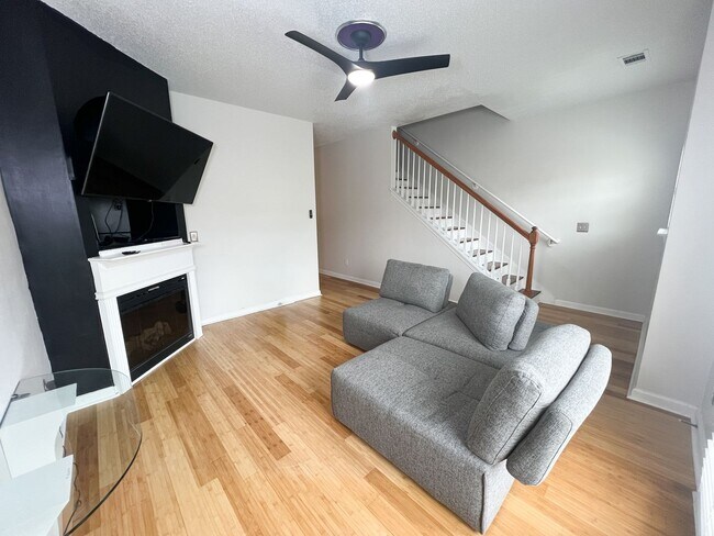 Photo - 7726 Bucknell Terrace