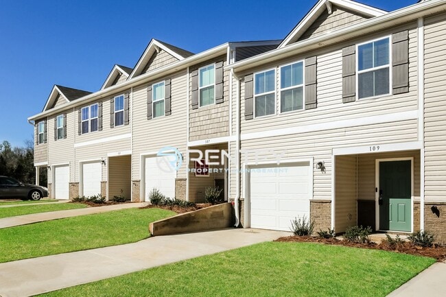 Photo - 109 Span Ln
