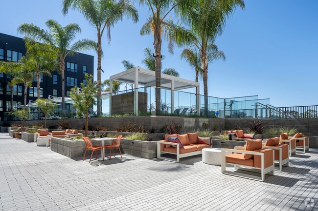 Outdoor deck