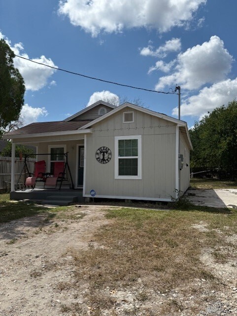Photo - 1220 Kansas St