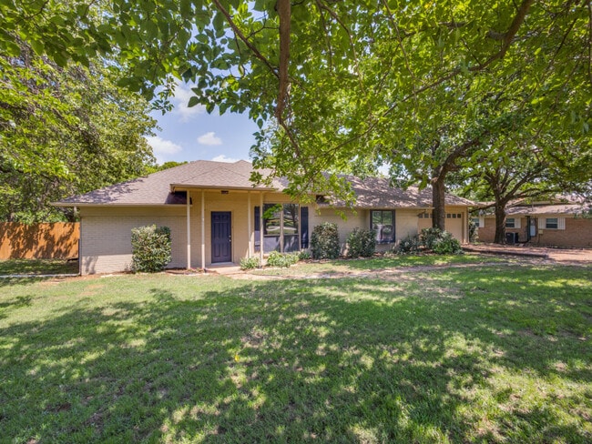 Photo - 627 Stonecrest Rd