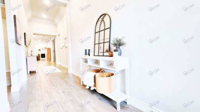 Photo - 817 Knoxbridge Rd