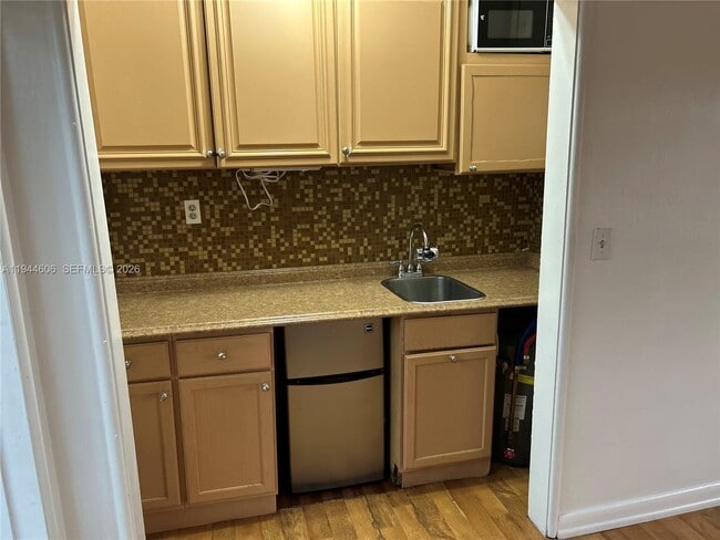 Photo - 92 Hendricks Isle Unit 5