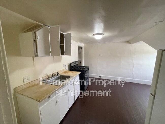 Photo - 1851 North St Unit Apt 2