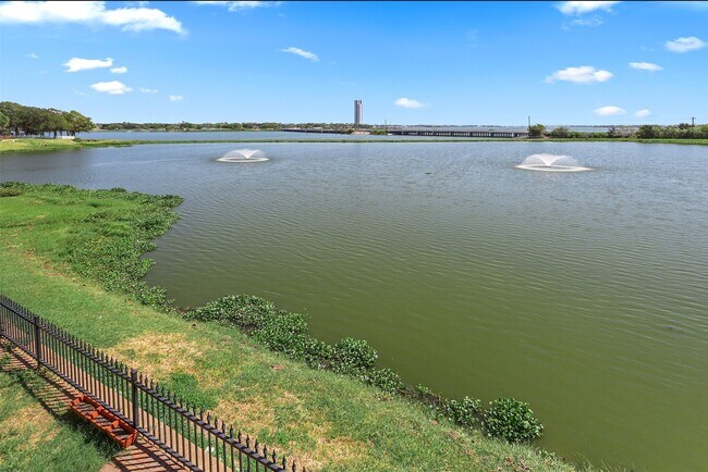 Photo - 17 Armand Shore Dr