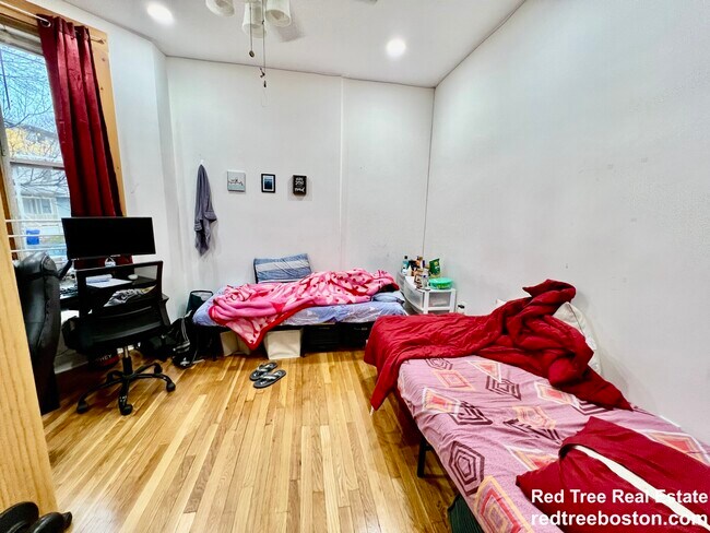 Photo - 23 Highland Park Ave Unit 2