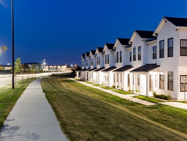 Photo - Cove at Prairie Trail