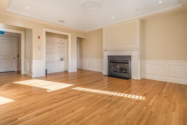 Photo - 419 Commonwealth Ave Unit 3