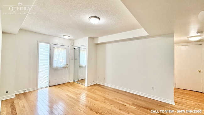 Building Photo - 160 Chancery Rd