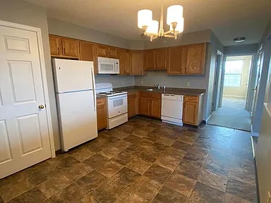 Photo - 8121 N Main St