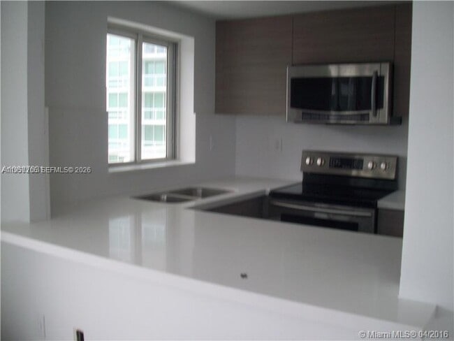 Photo - 1402 Brickell Bay Dr Unidad 1103