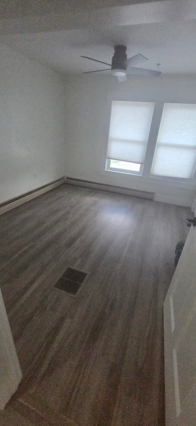 Photo - 1009 East Ave