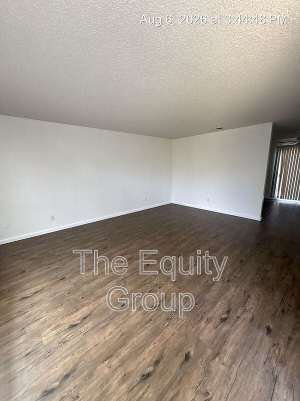 Photo - 907 S Demaree St