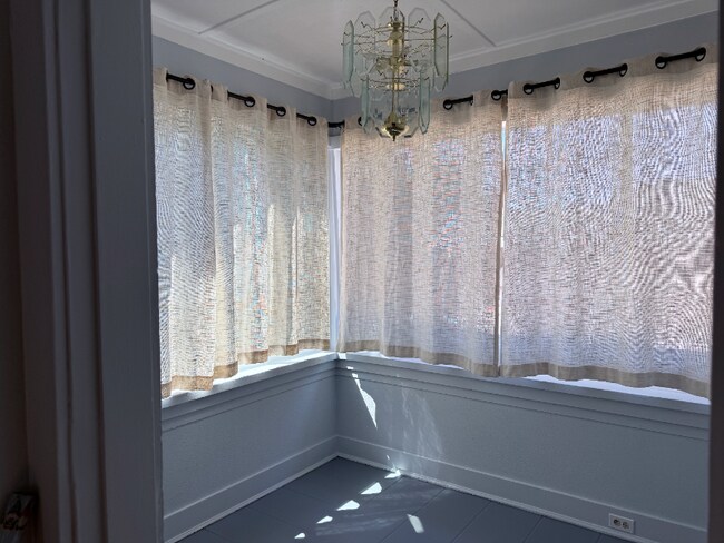 Photo - 4630 Melrose Ave