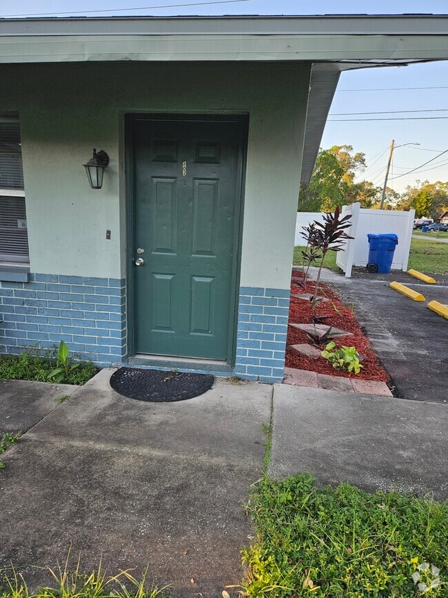 Building Photo - 802 Lake Palms Dr Unit 802 Rental