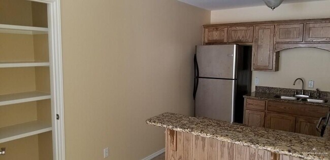 Photo - 13 Samgar St