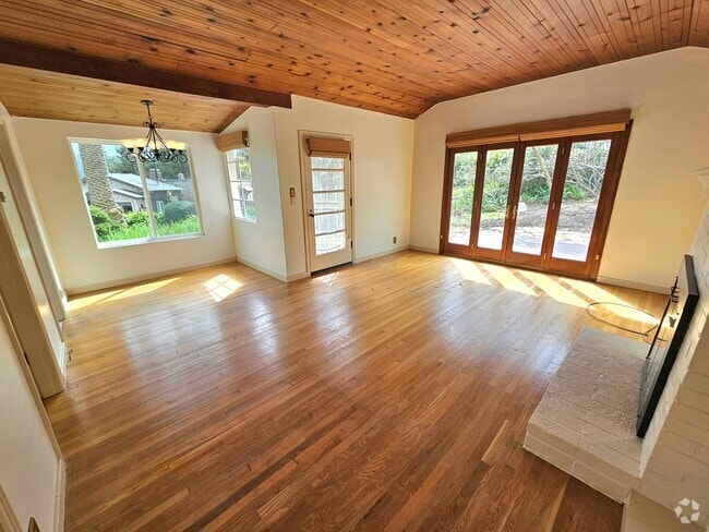 Building Photo - 203 Morning Sun Ave Rental