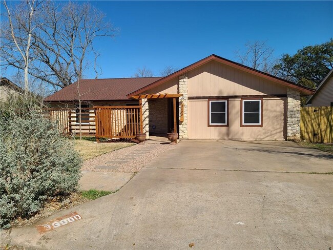 Building Photo - 3600 Cornerstone