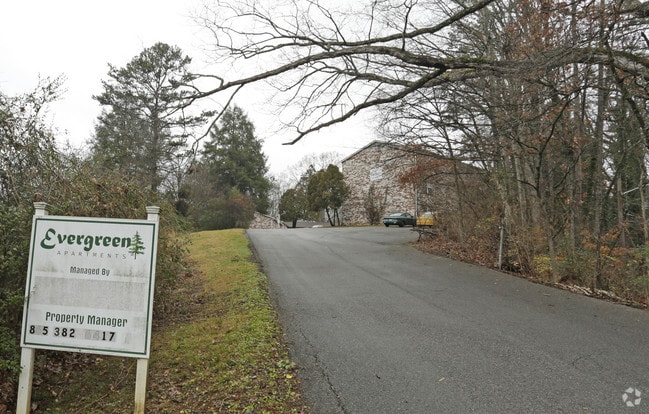 Building Photo - Live in Comfort at Evergreen Apartments in...