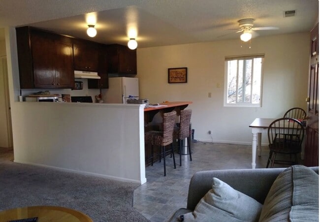 Photo - 621 W 7th St Unit 621 W. 7th A