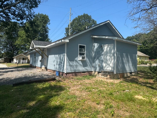 Building Photo - 161 Cannon Ave NW Rental