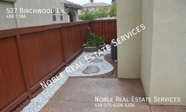 Photo - 527 Birchwood Ln