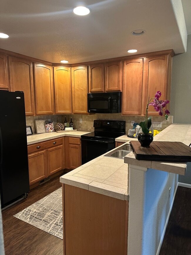 Photo - Wolf Ranch Charmer