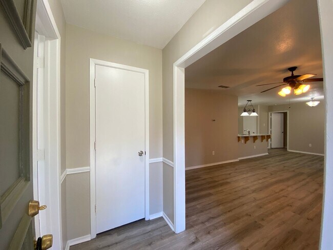 Photo - Kingsford 2311/2315 Unit 2311