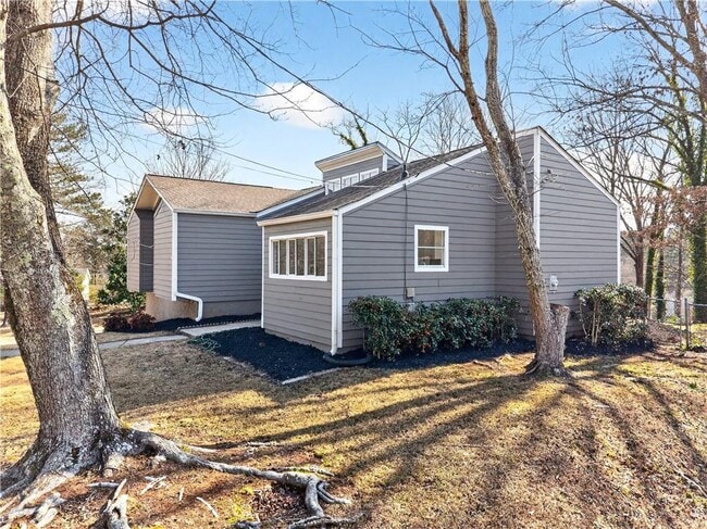 Photo - 4933 Dana Dr NE