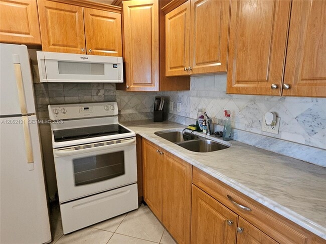 Photo - 559 Mansfield M Unit 559