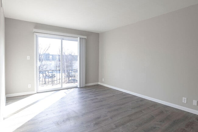 Photo - 3408 Balboa Ln Unit C-39