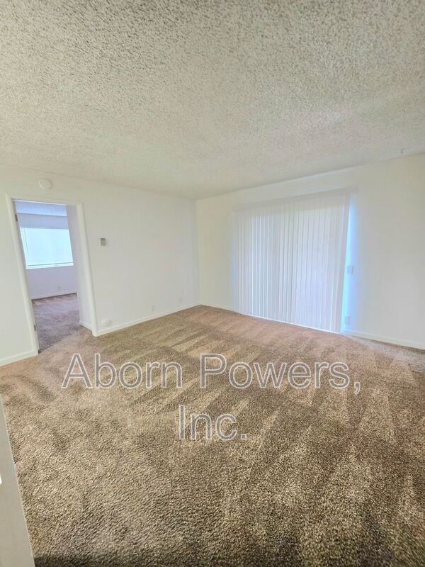Photo - 1221 B St