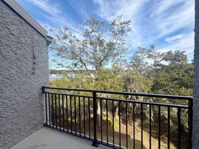 Building Photo - Waterfront Views at Palmetto Bay Marina! Unit 405C