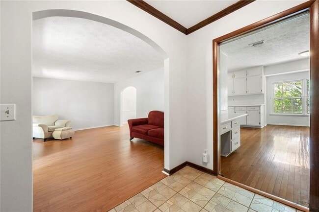 Photo - 4000 Pinehurst Pl