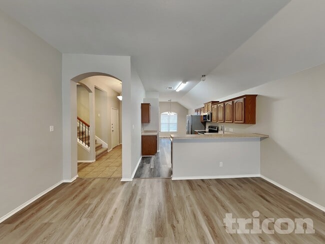 Photo - 1609 Hillside Dr