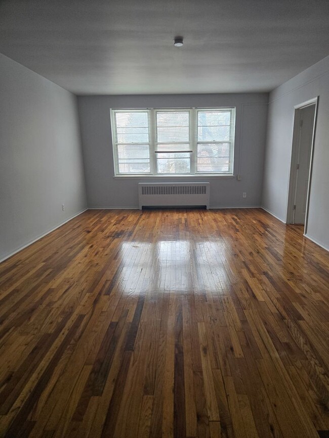 Photo - 3 bedrooms, 1.5 bathrooms. Unidad 10-2AE