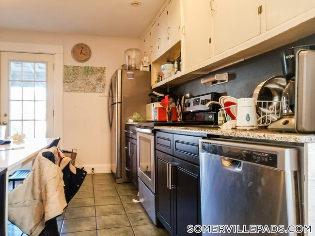 Photo - 197 College Ave Unit 3