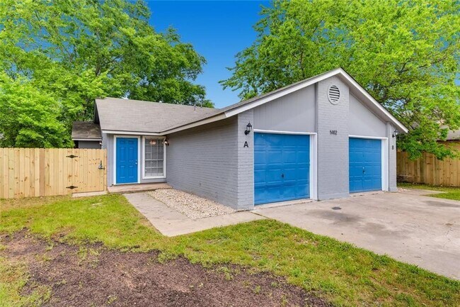 Building Photo - 5102 Par Cove