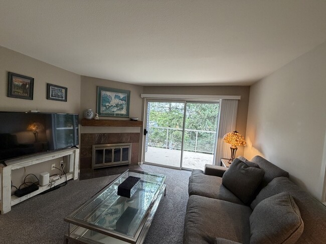 2760 76th Ave SE Unit #302