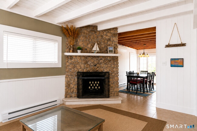 Photo - 12 Grove Way