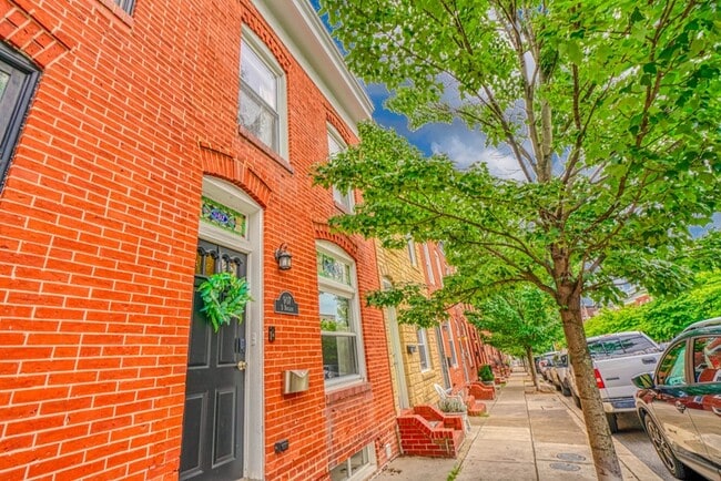Building Photo - 907 S Bouldin St