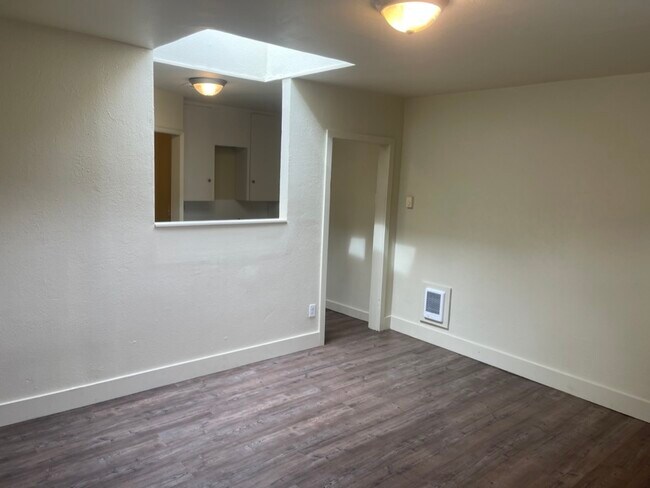 Photo - 337 N Wycoff Ave Unit 337