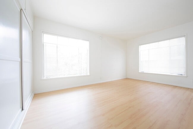 Photo - 729 Gayley Ave Unidad 302