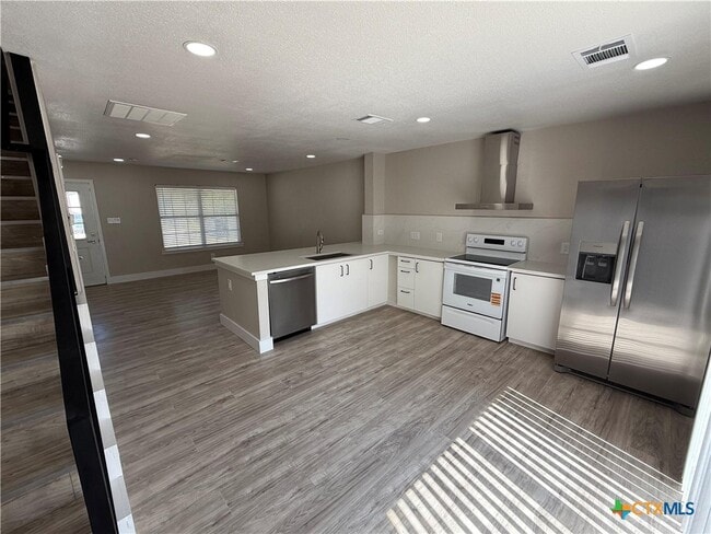 Photo - 625 Alabama St