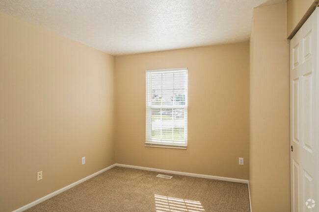 2BR, 1BA - 1,060SF - Second Bedroom