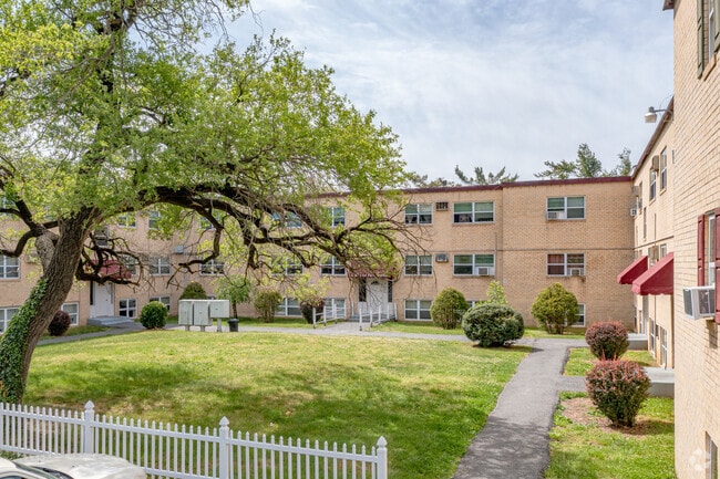 East Park Apartments