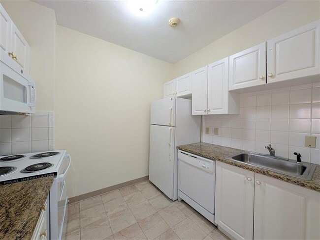 Photo - 373 Highland Ave Unit 206