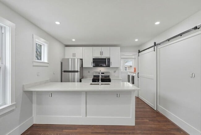 Photo - 18 Ronan St Unit 3