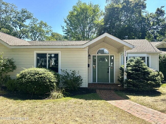 Photo - 426 Harnell Ave
